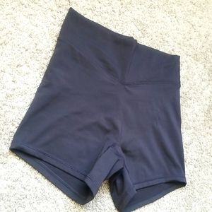 Balance Athletica Tenacity Short